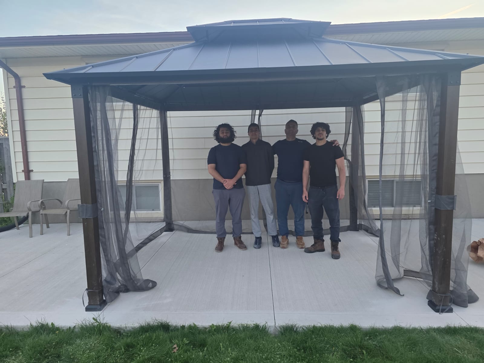 Gineen crew on site